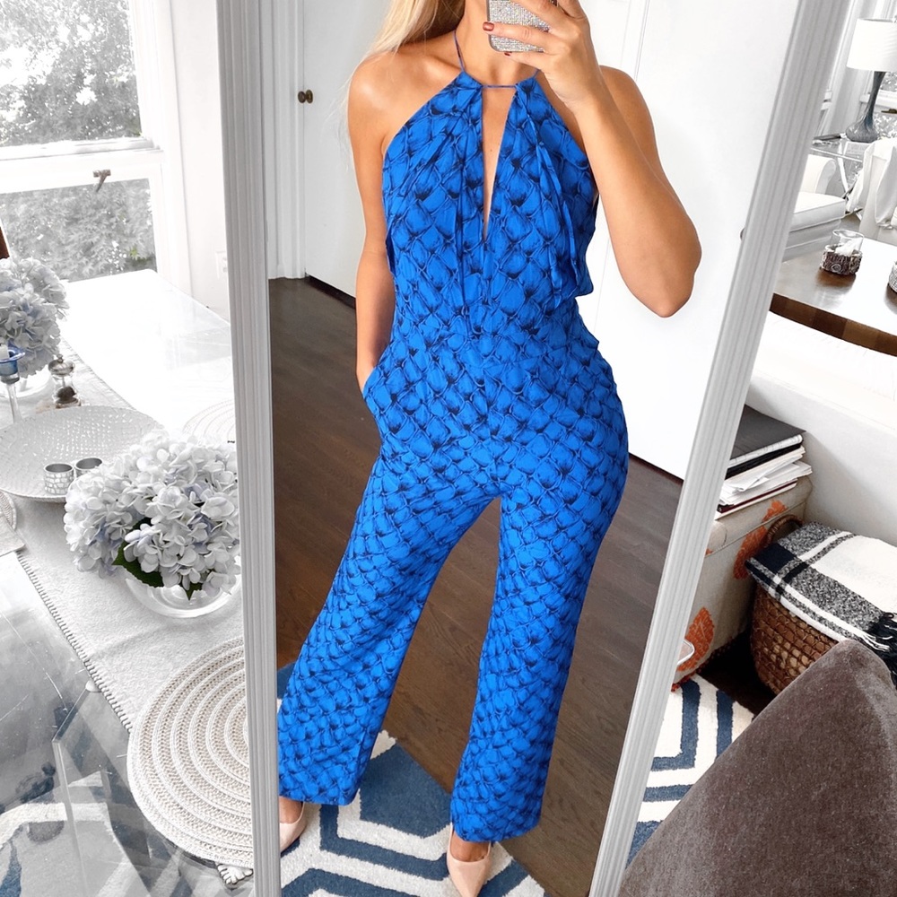 💙 DVF BLUE BLACK REPTILE PRINT SILK JUMPSUIT!